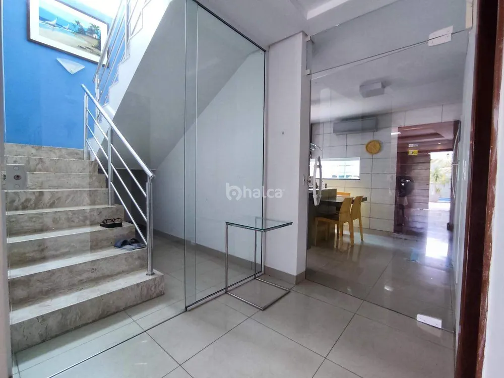 Casa, 4 quartos, 268 m² - Foto 2