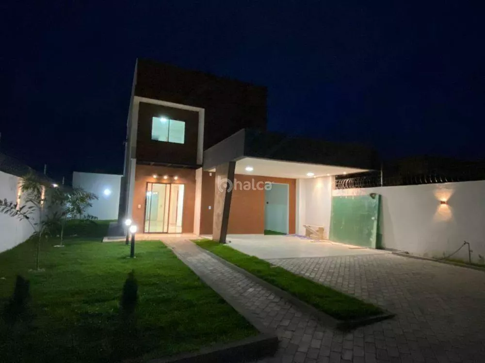 Casa à venda com 4 quartos, 130m² - Foto 1