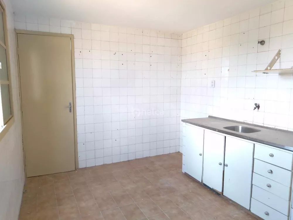 Apartamento à venda com 3 quartos, 95m² - Foto 6