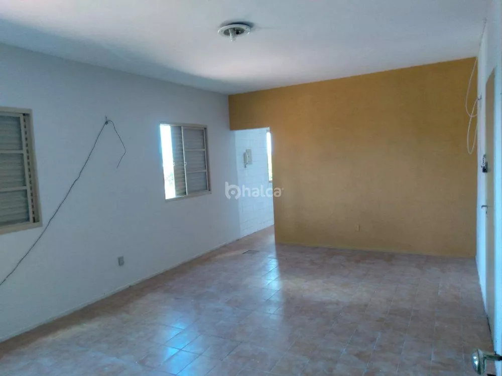 Apartamento à venda com 3 quartos, 95m² - Foto 2