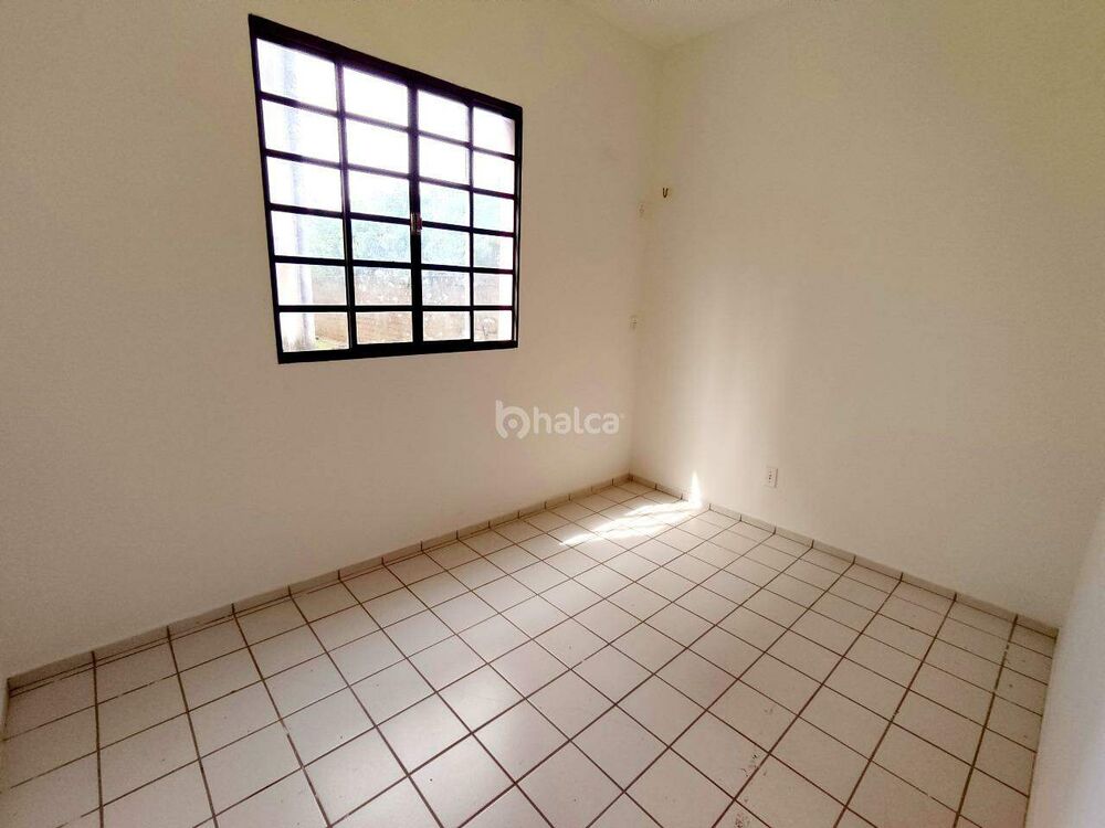 Apartamento à venda com 2 quartos, 41m² - Foto 2