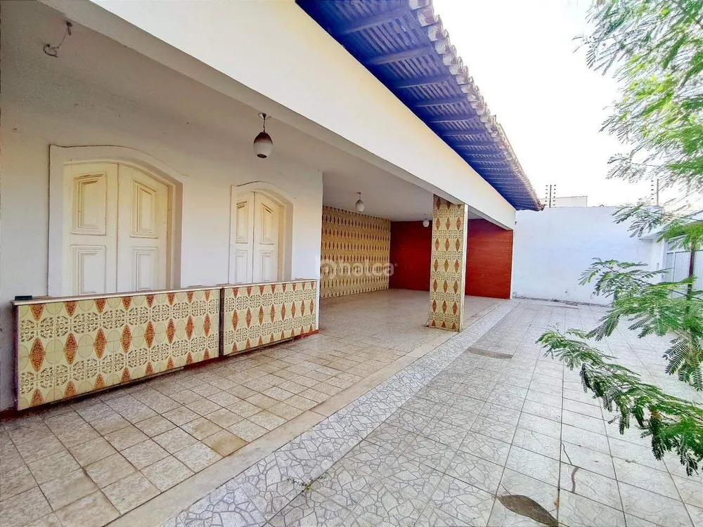 Casa, 4 quartos, 330 m² - Foto 3