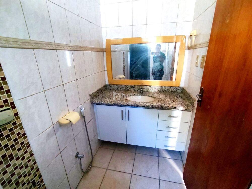 Casa à venda com 1 quarto, 197m² - Foto 3