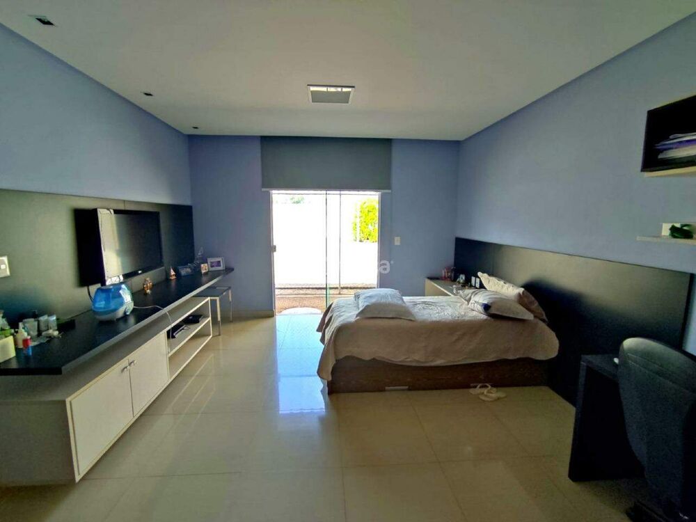 Casa à venda com 4 quartos, 365m² - Foto 7