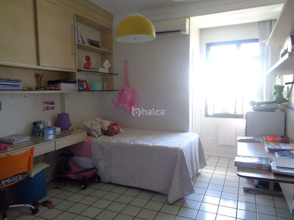 Apartamento à venda com 3 quartos, 239m² - Foto 9