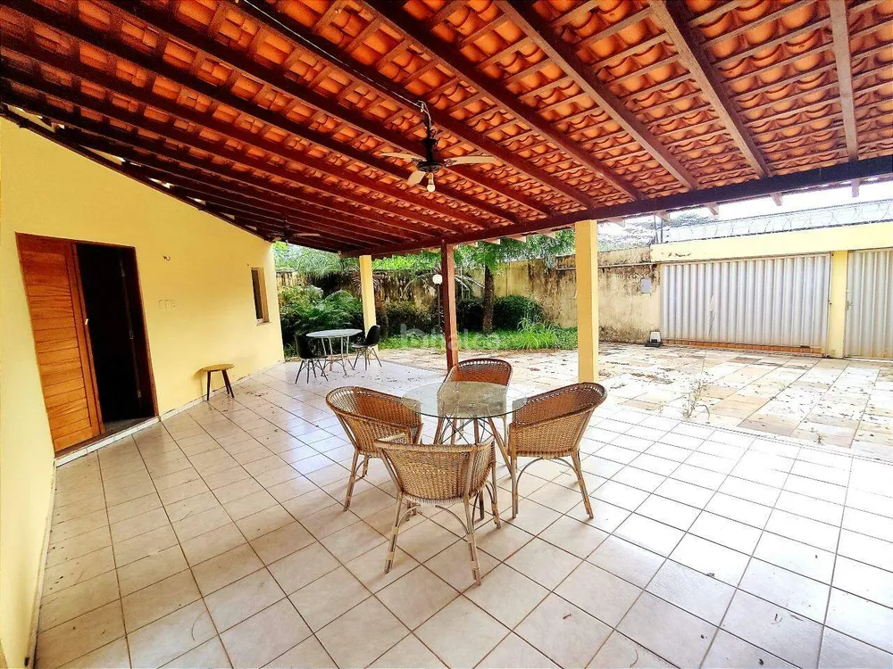 Casa, 4 quartos, 234 m² - Foto 2