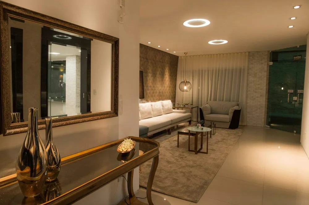 Apartamento, 3 quartos, 131 m² - Foto 2