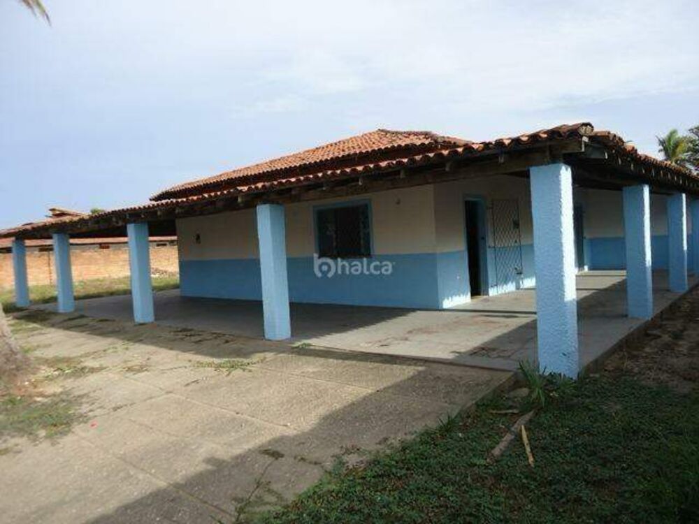 Casa à venda com 2 quartos, 291m² - Foto 2