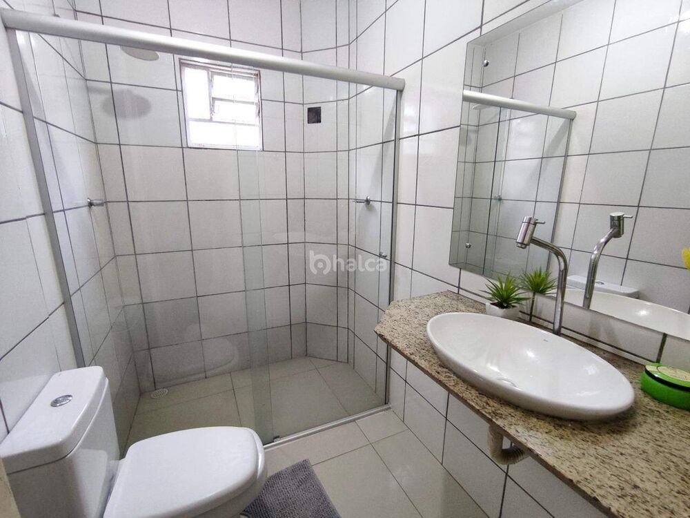 Casa à venda com 4 quartos, 245m² - Foto 4