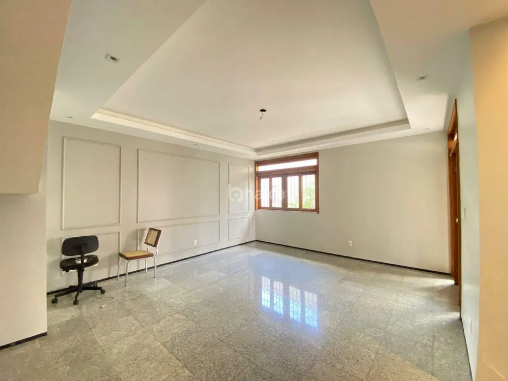 Casa, 5 quartos, 471 m² - Foto 1
