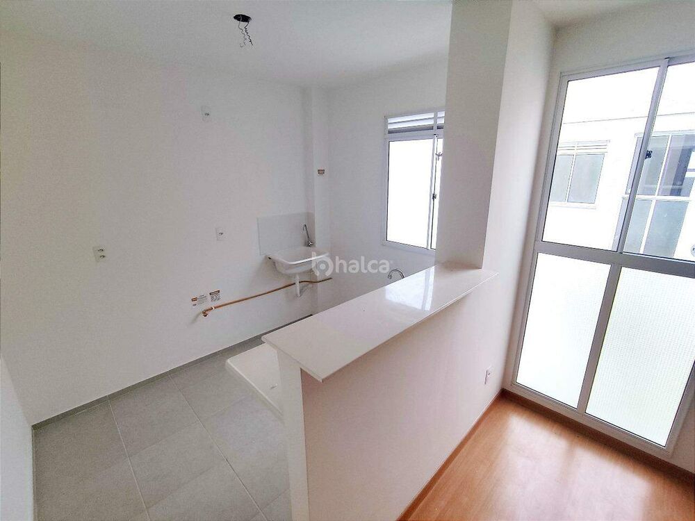 Apartamento para alugar com 2 quartos, 38m² - Foto 3