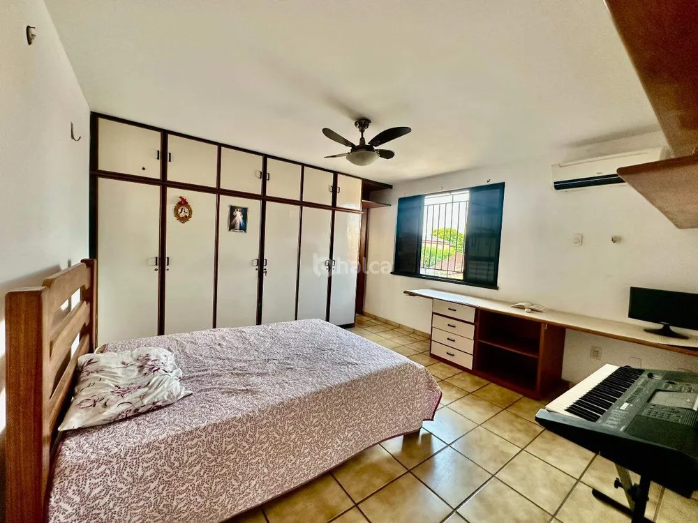 Casa, 5 quartos, 229 m² - Foto 11