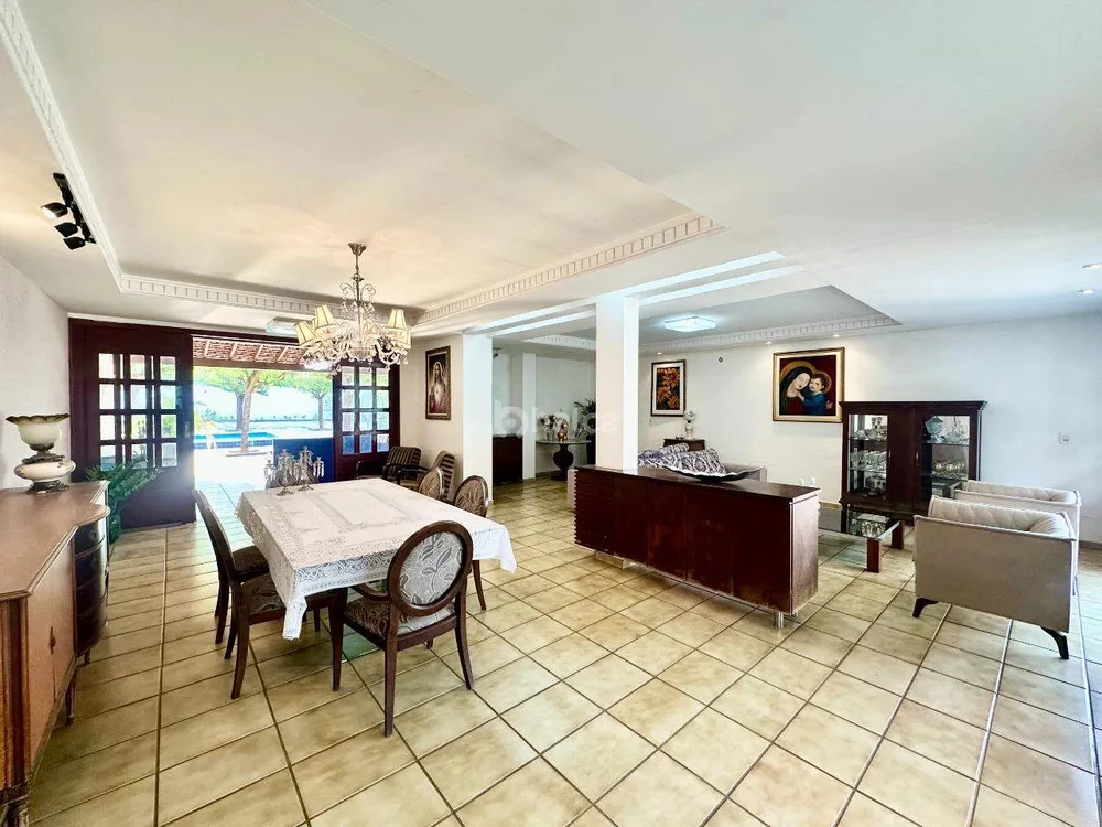 Casa, 5 quartos, 229 m² - Foto 3