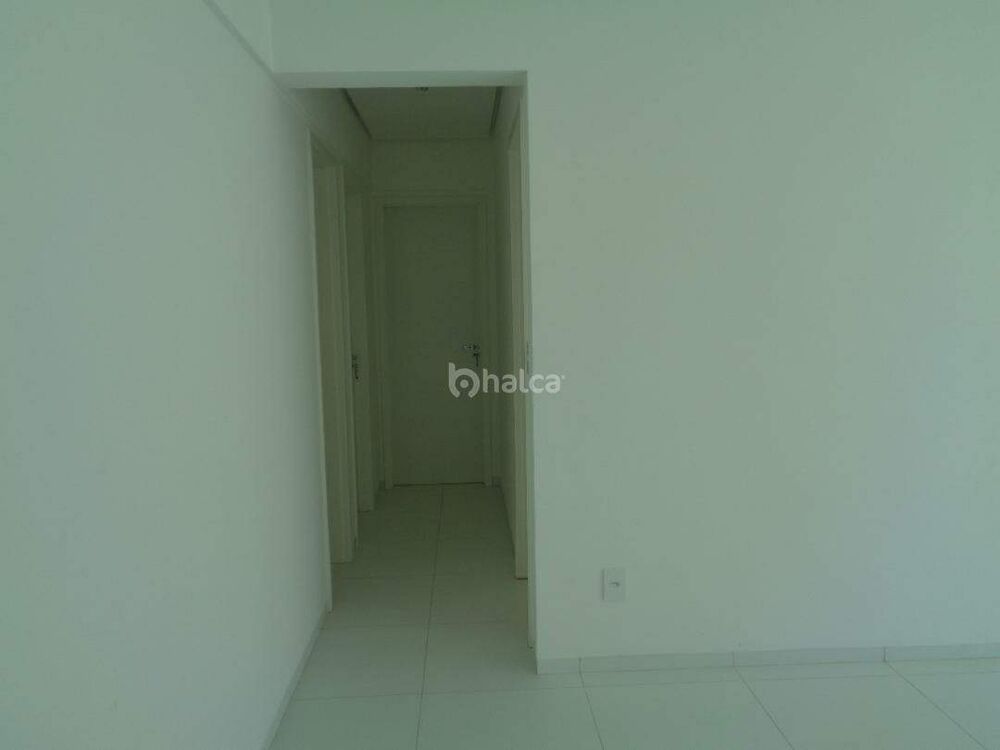 Apartamento à venda com 2 quartos, 71m² - Foto 4