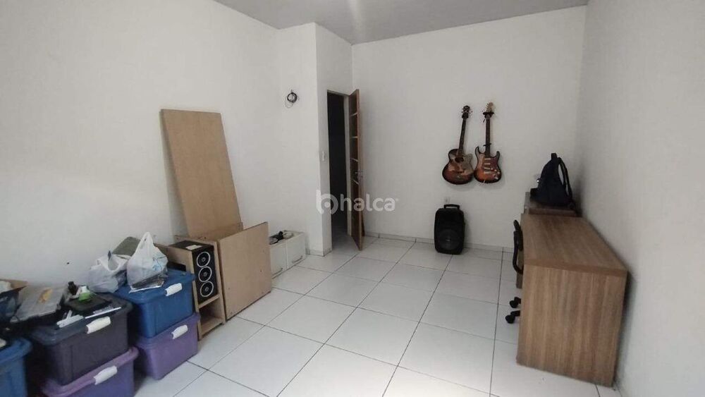 Casa à venda com 3 quartos, 120m² - Foto 4