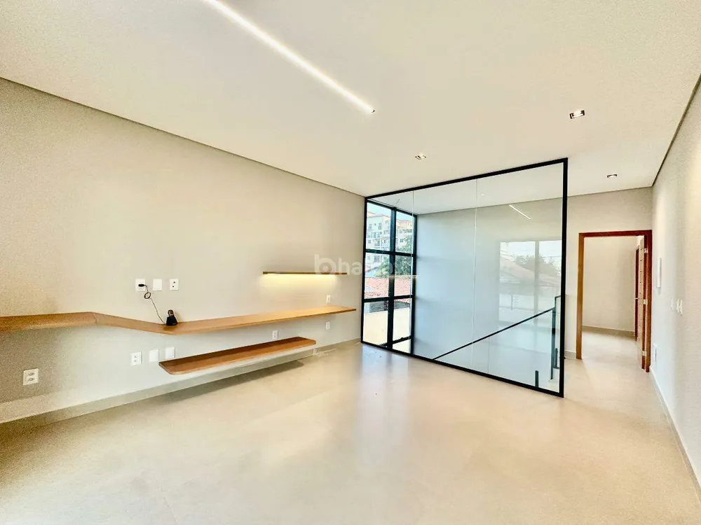 Casa, 4 quartos, 235 m² - Foto 11