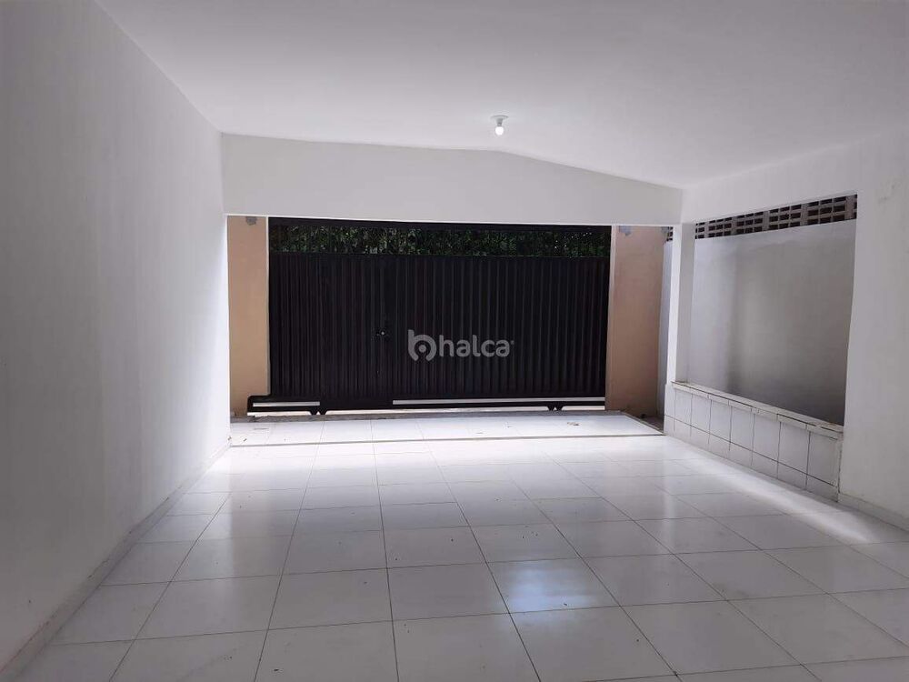 Casa à venda com 4 quartos, 175m² - Foto 3
