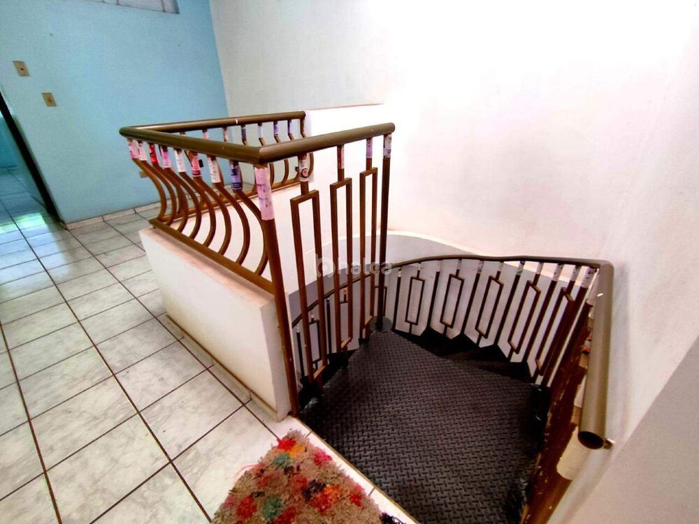 Prédio Inteiro à venda com 2 quartos, 204m² - Foto 4