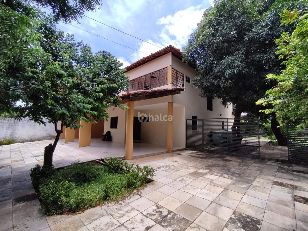 Casa, 4 quartos, 286 m² - Foto 2