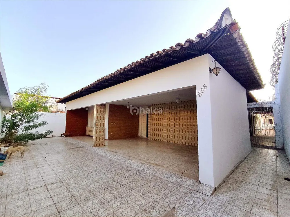 Casa, 5 quartos, 330 m² - Foto 2