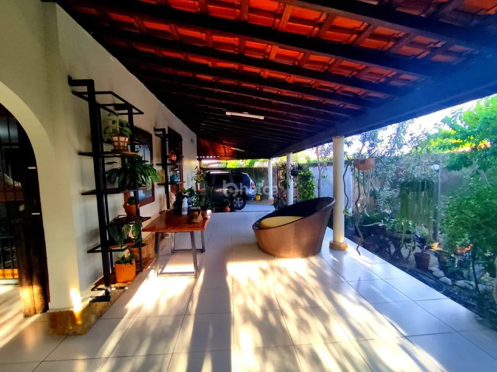 Casa, 4 quartos, 187 m² - Foto 2