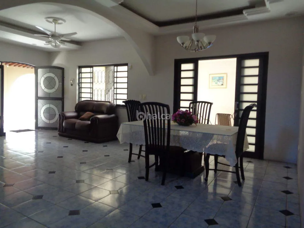 Casa, 4 quartos, 322 m² - Foto 3