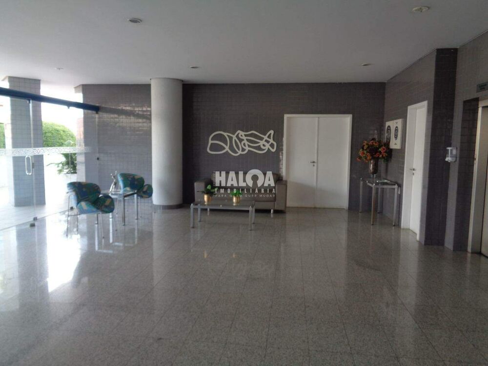 Apartamento para alugar com 3 quartos, 207m² - Foto 4