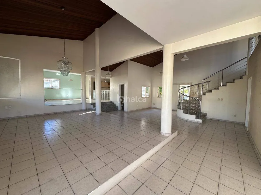 Casa, 4 quartos, 537 m² - Foto 1