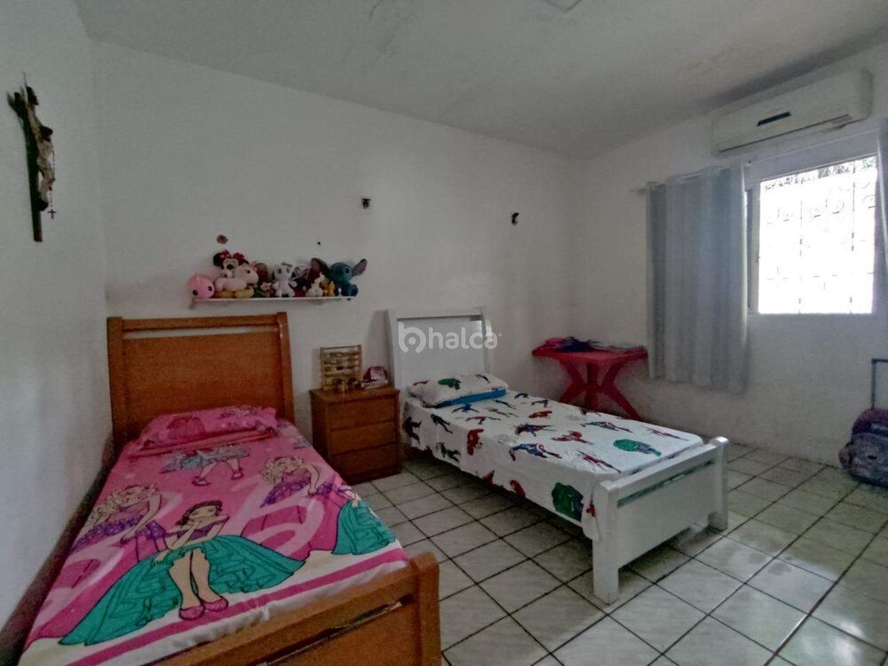 Casa para alugar com 5 quartos, 223m² - Foto 4