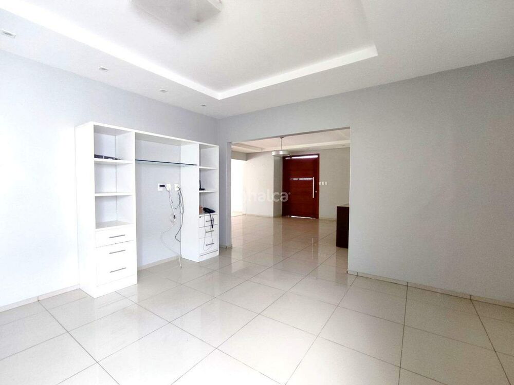 Casa para alugar com 3 quartos, 376m² - Foto 10