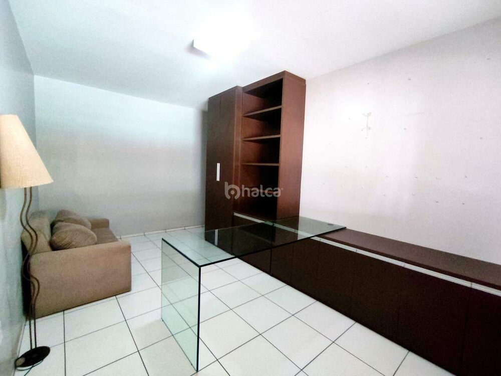Casa para alugar com 3 quartos, 376m² - Foto 12