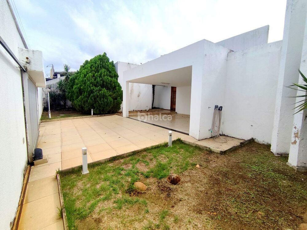 Casa para alugar com 3 quartos, 376m² - Foto 9