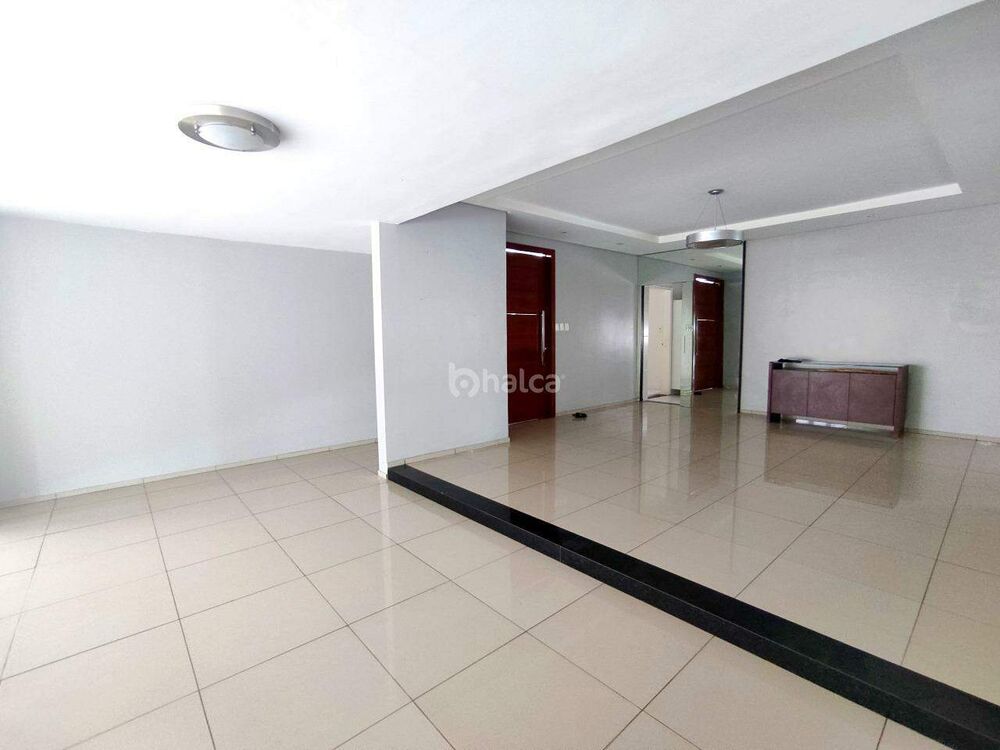 Casa para alugar com 3 quartos, 376m² - Foto 4