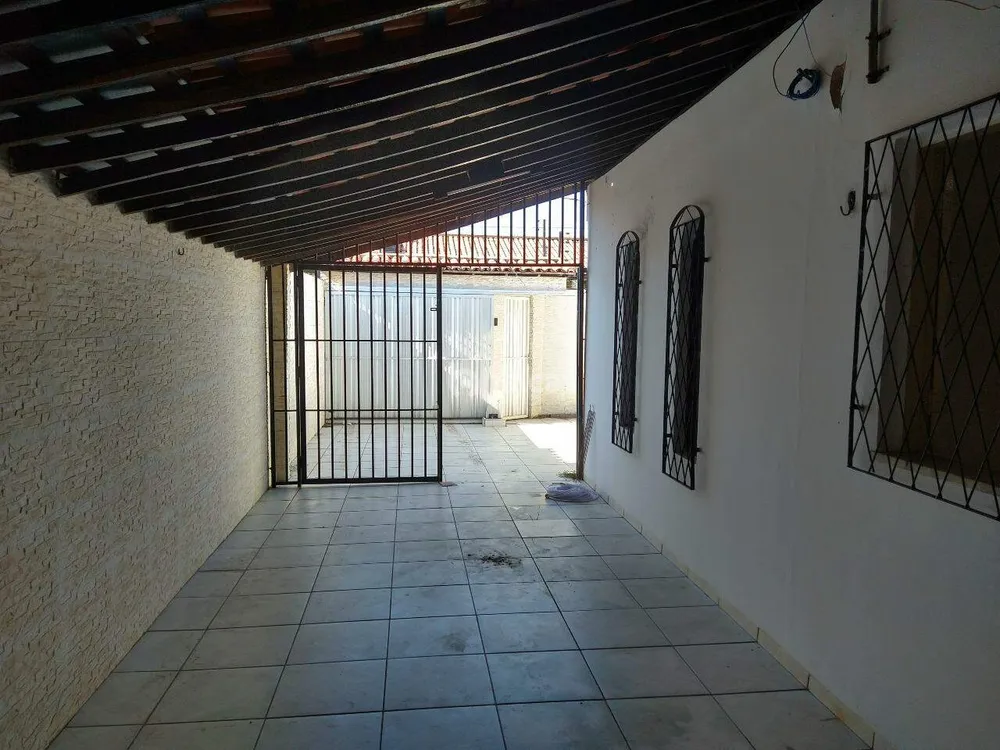 Casa, 4 quartos, 222 m² - Foto 2