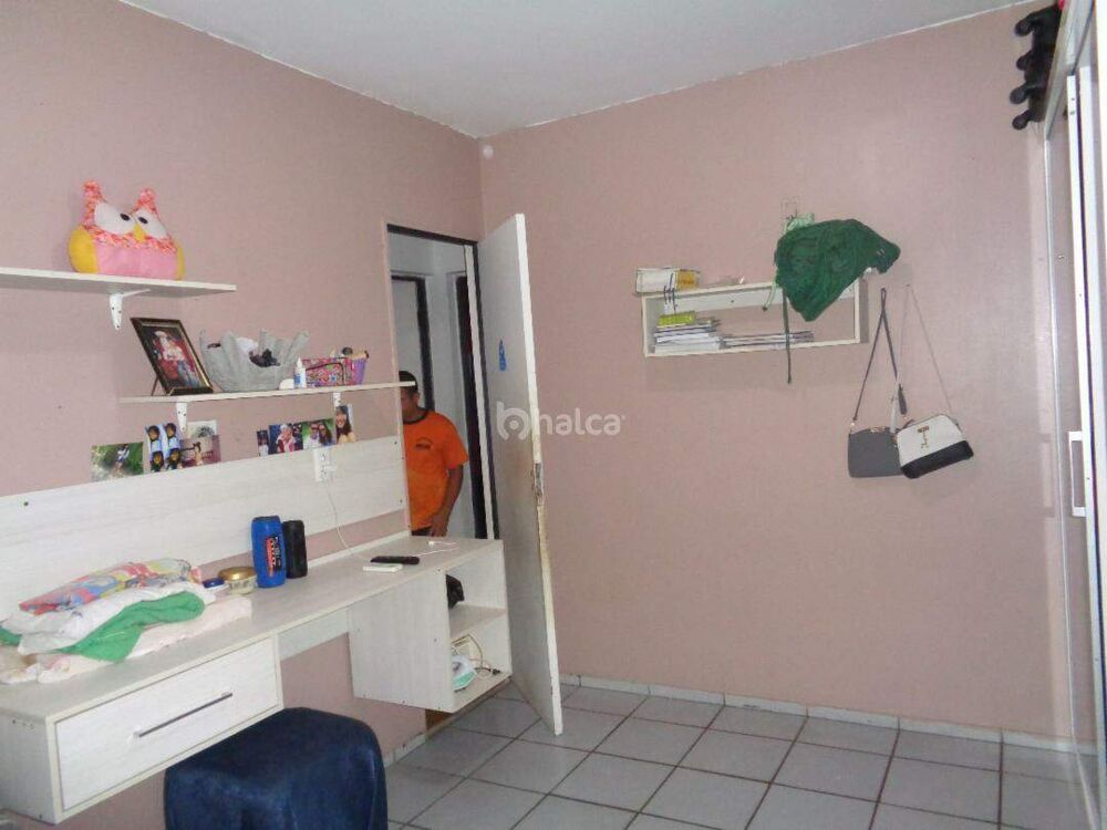Casa à venda com 3 quartos, 90m² - Foto 3