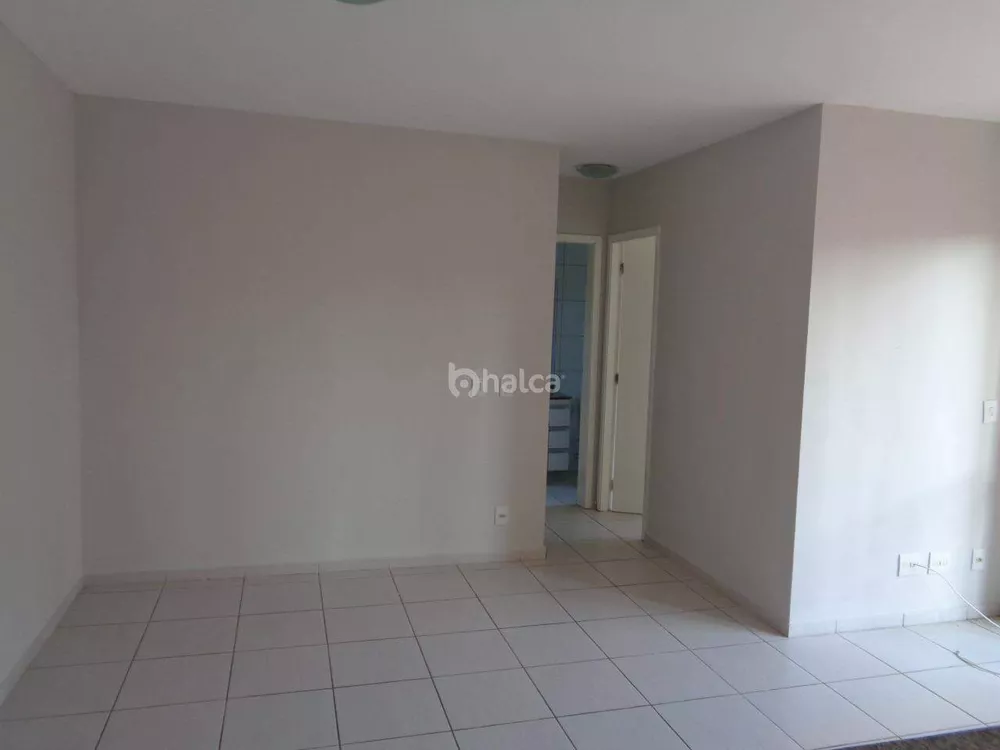 Apartamento à venda com 2 quartos, 63m² - Foto 2