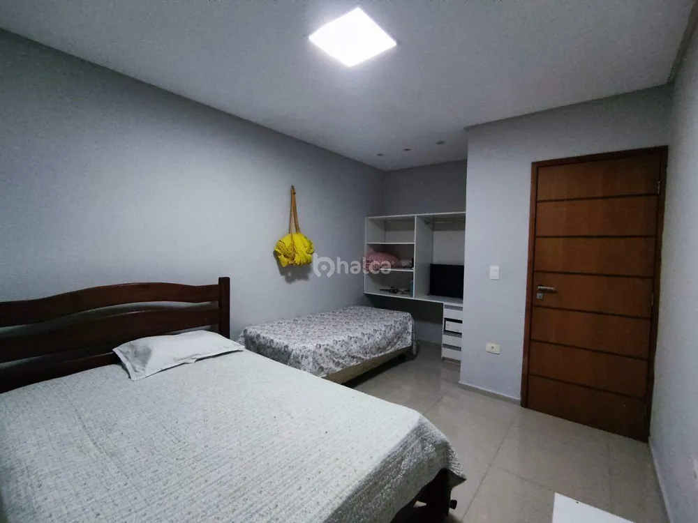 Casa, 3 quartos, 219 m² - Foto 3