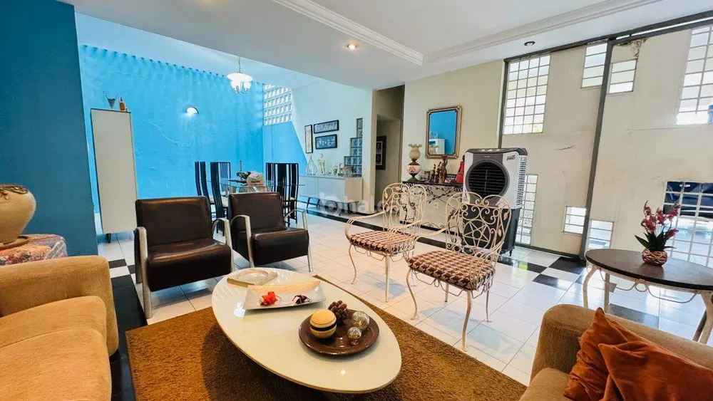 Casa, 6 quartos, 429 m² - Foto 2