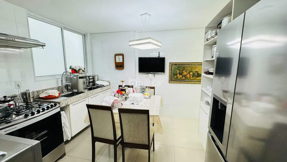 Apartamento, 3 quartos, 171 m² - Foto 1