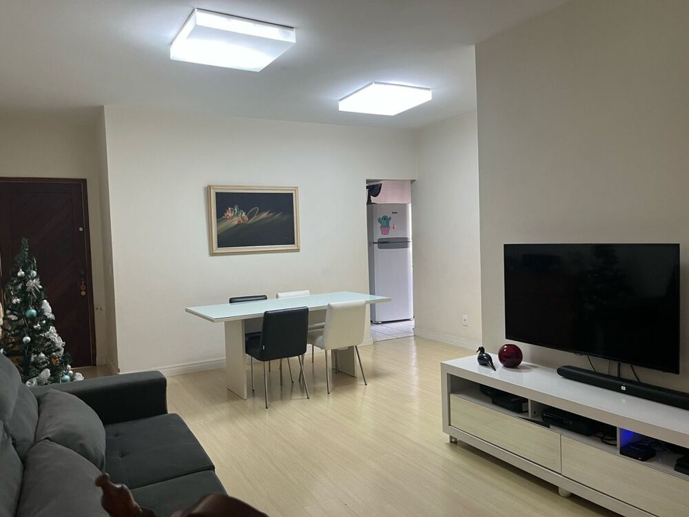 Apartamento à venda com 3 quartos, 100m² - Foto 2
