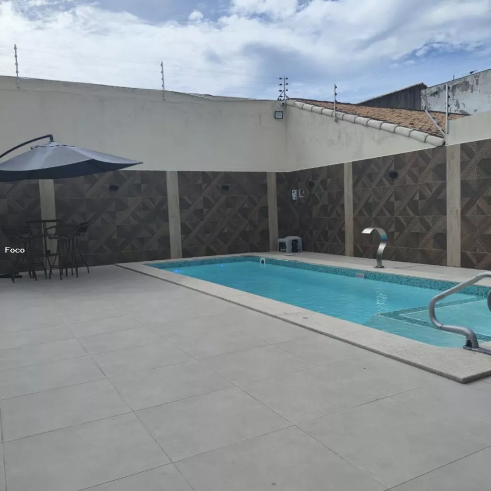 Casa à venda com 3 quartos, 365m² - Foto 2