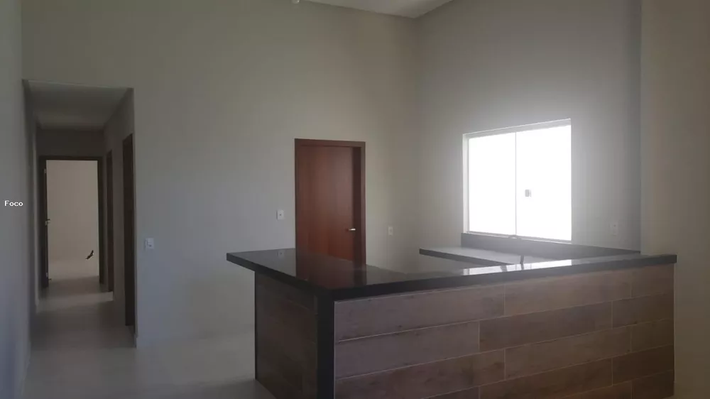 Casa à venda com 2 quartos, 180m² - Foto 4