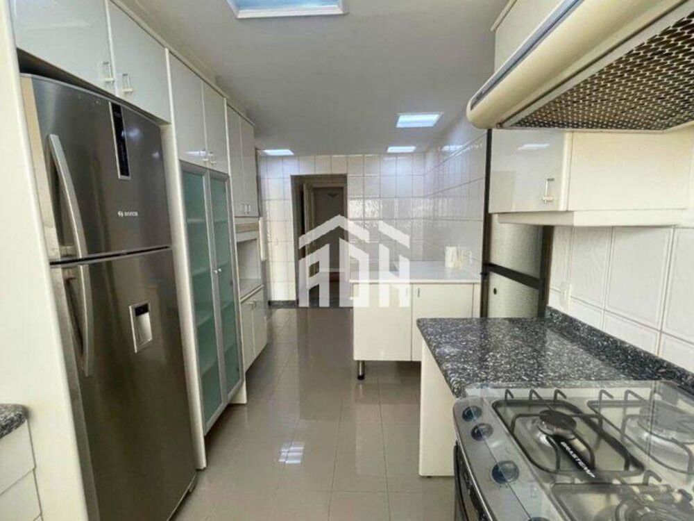 Apartamento para alugar com 4 quartos, 288m² - Foto 3