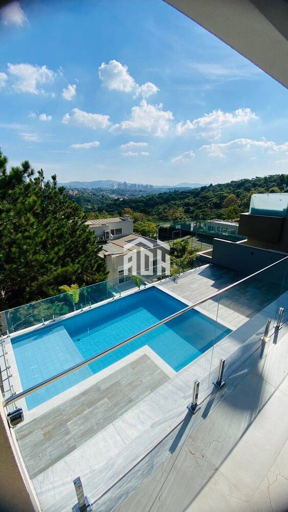 Casa à venda e aluguel com 4 quartos, 578m² - Foto 2