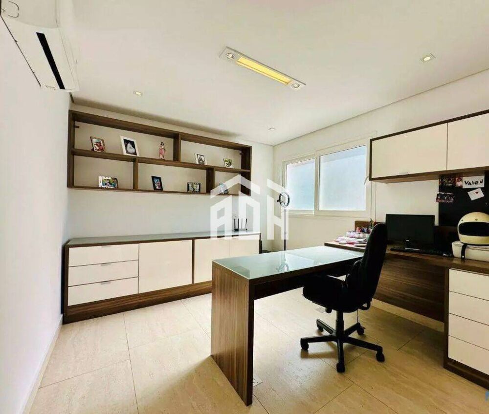 Casa à venda e aluguel com 4 quartos, 522m² - Foto 1