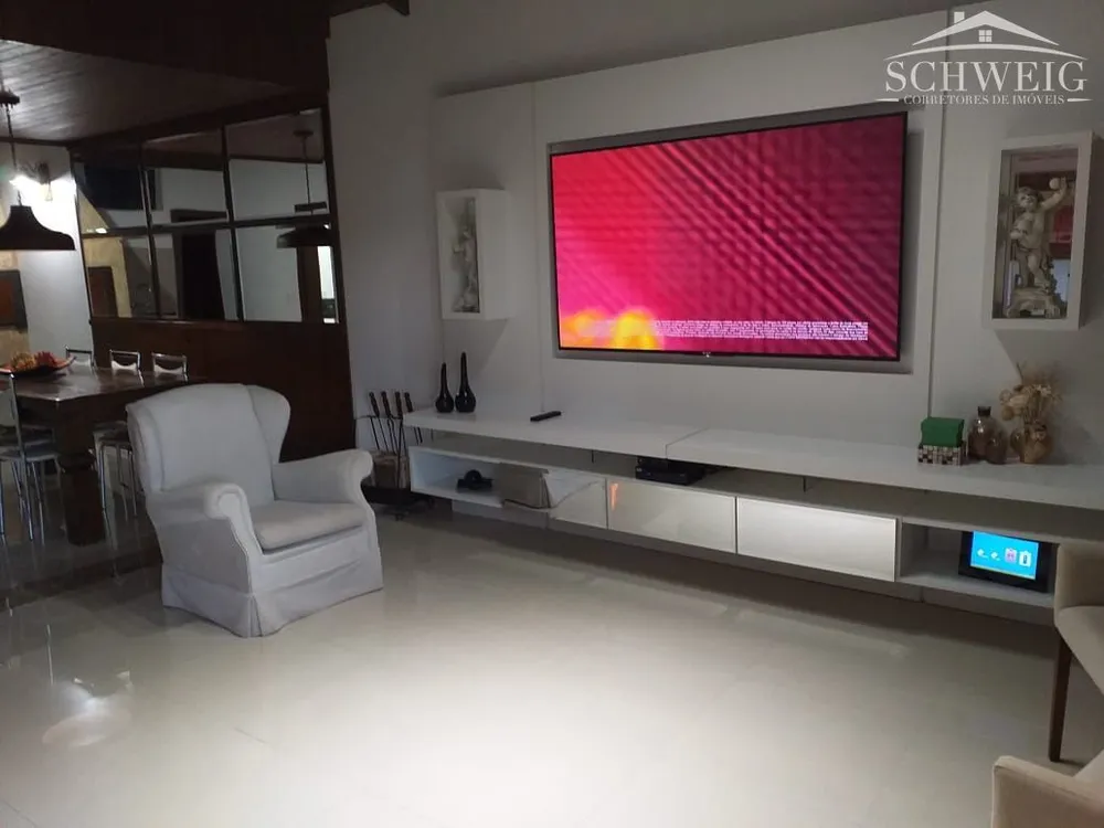 Casa, 4 quartos, 210 m² - Foto 2