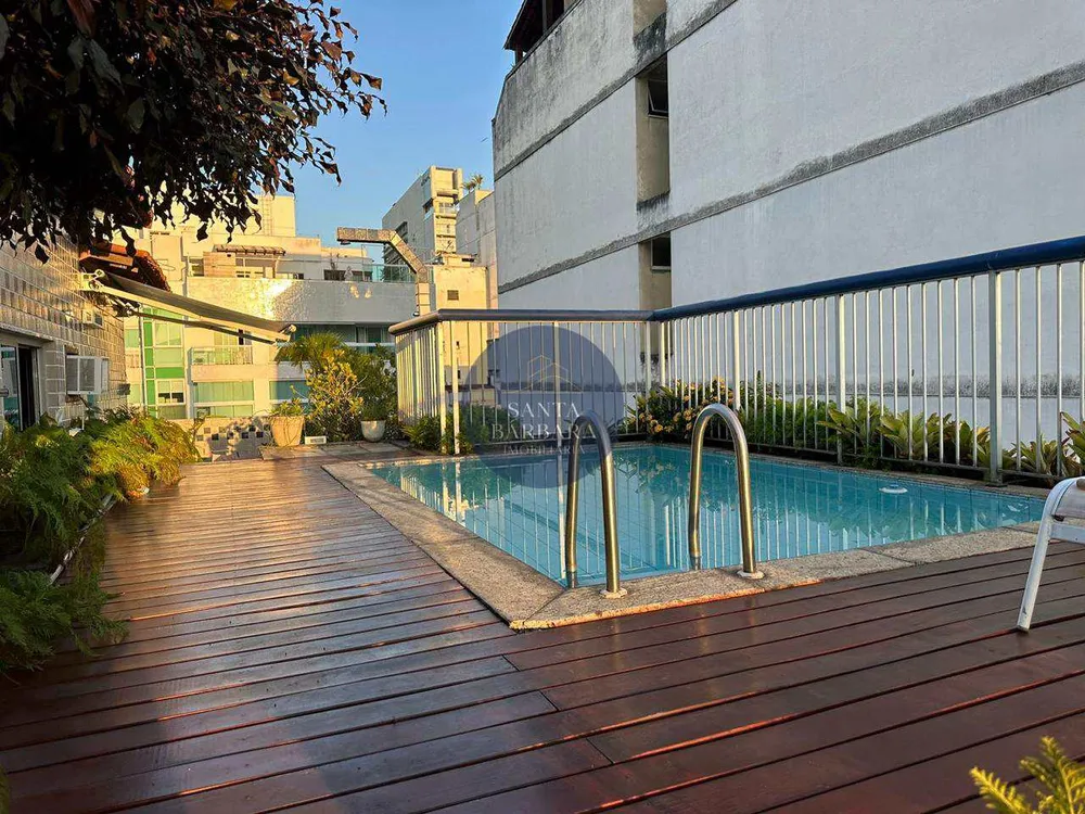 Cobertura, 3 quartos, 303 m² - Foto 3