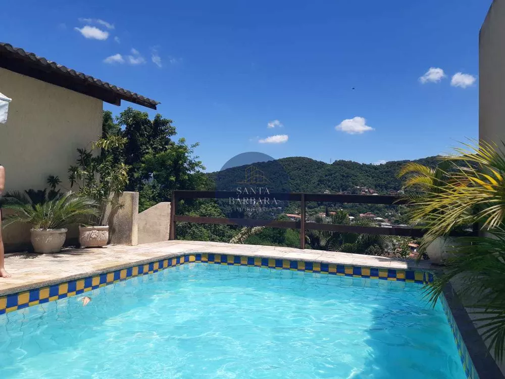 Casa, 3 quartos, 240 m² - Foto 1