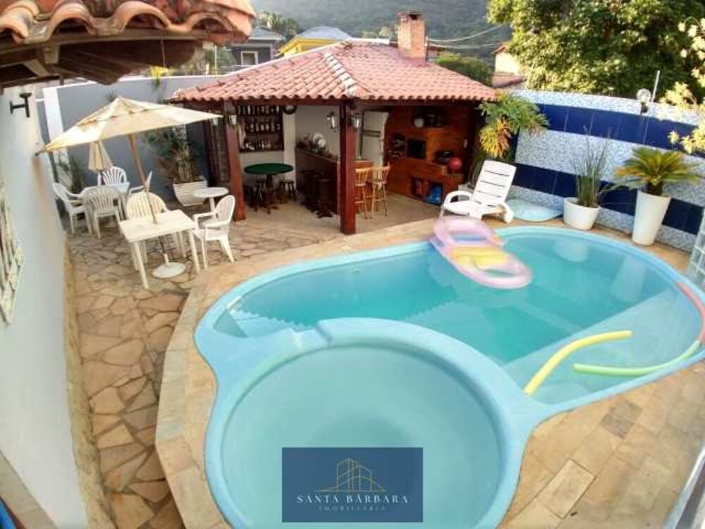 Casa, 3 quartos, 250 m² - Foto 1