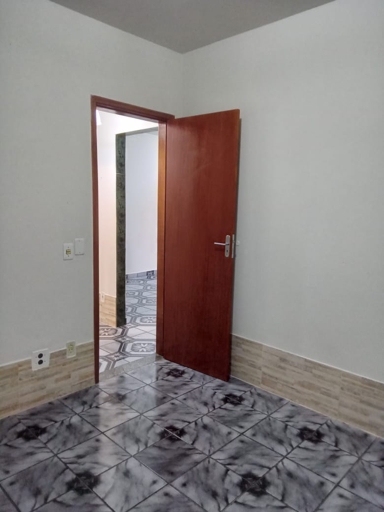 Apartamento para alugar com 2 quartos, 70m² - Foto 13